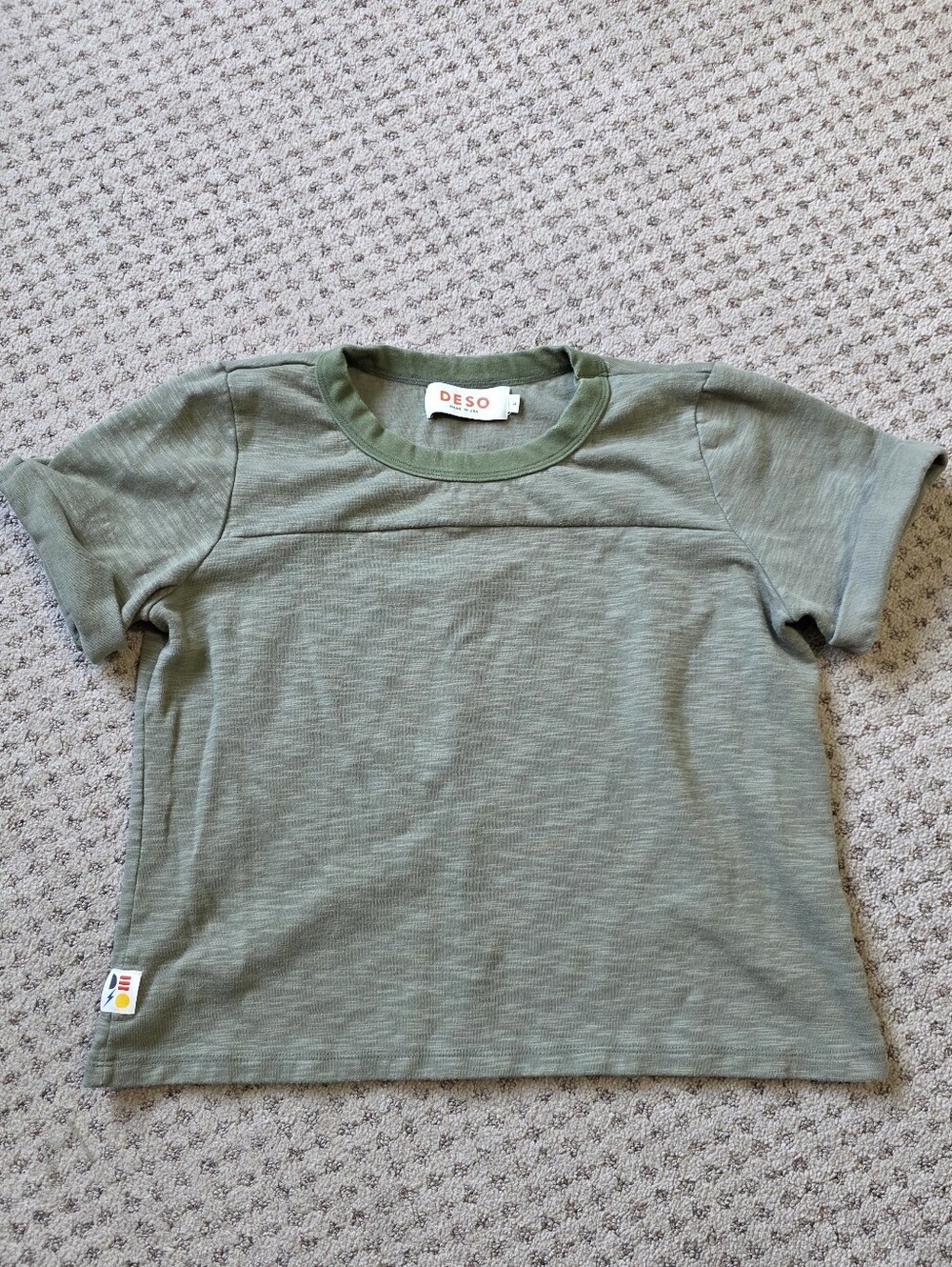 DESO Short Sleeve Tee in Sage Green